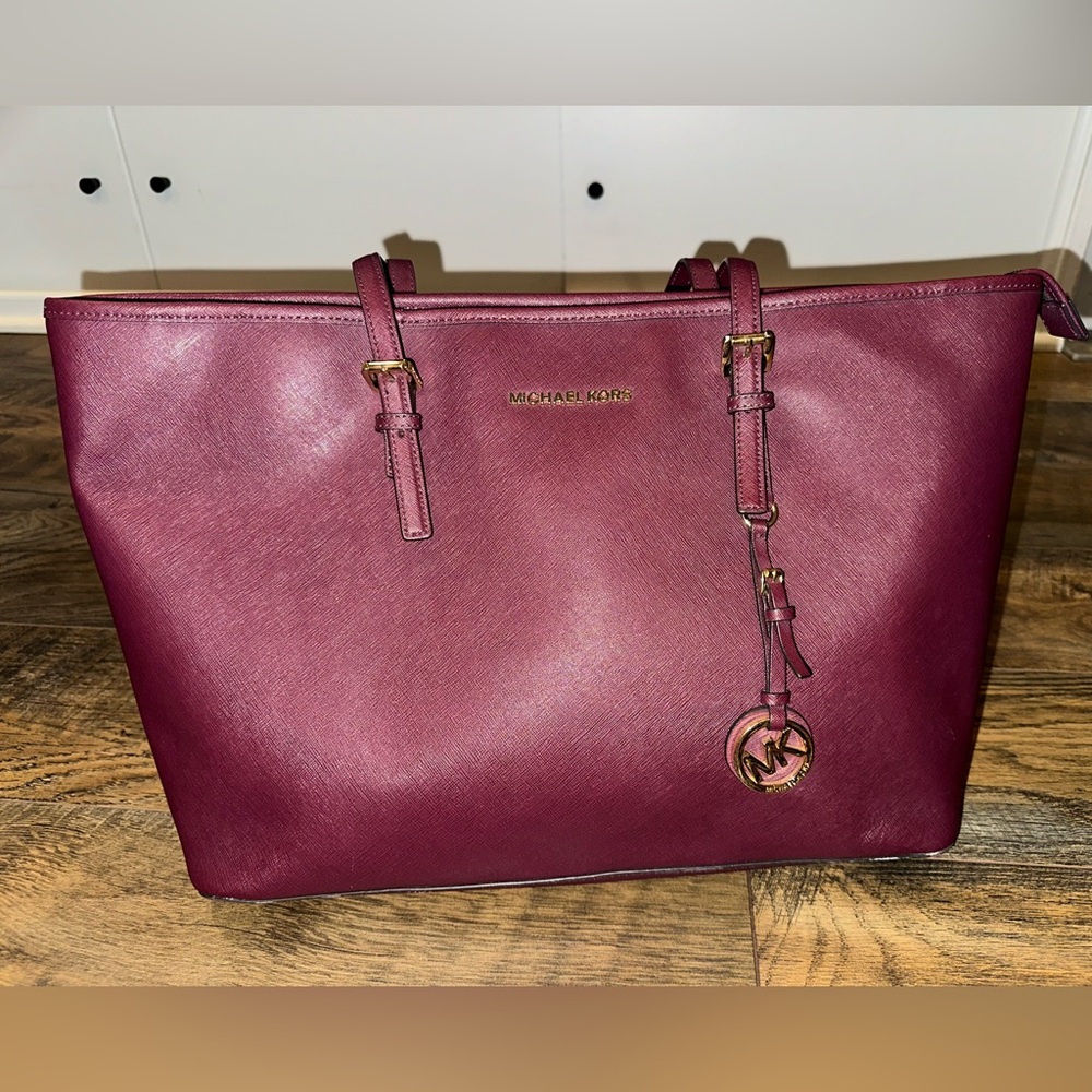 EUC Michael Kors tote